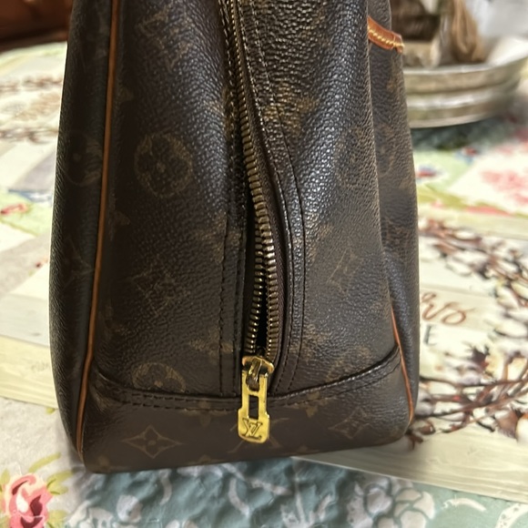 Authentic LV large Deauville handbag - Picture 3 of 16